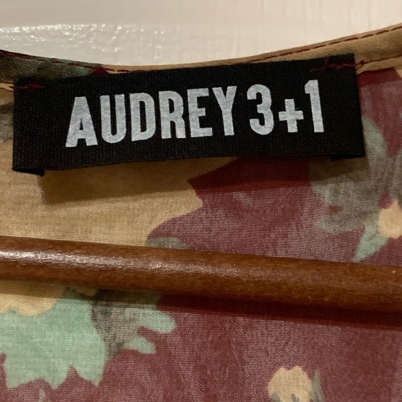 Audrey 3+1 floral sheer cover up, OS - Picture 3 of 3